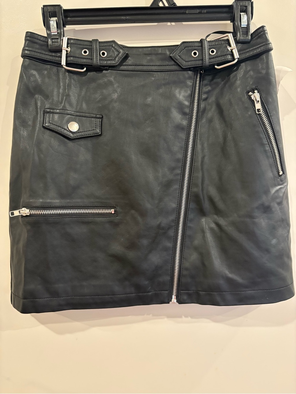Forever 21 Black Faux Leather Moto Mini Skirt with Zip Details